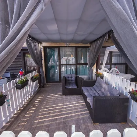 Apartament Darius Saturn